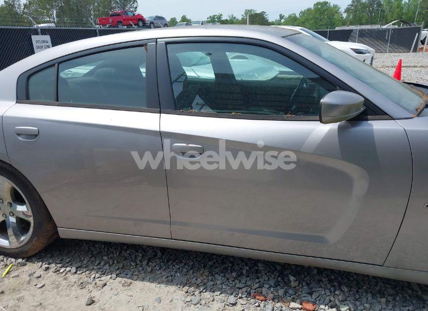 Photo 13 of 2014 Dodge Charger R/T (VIN 2C3CDXCT4EH220586)