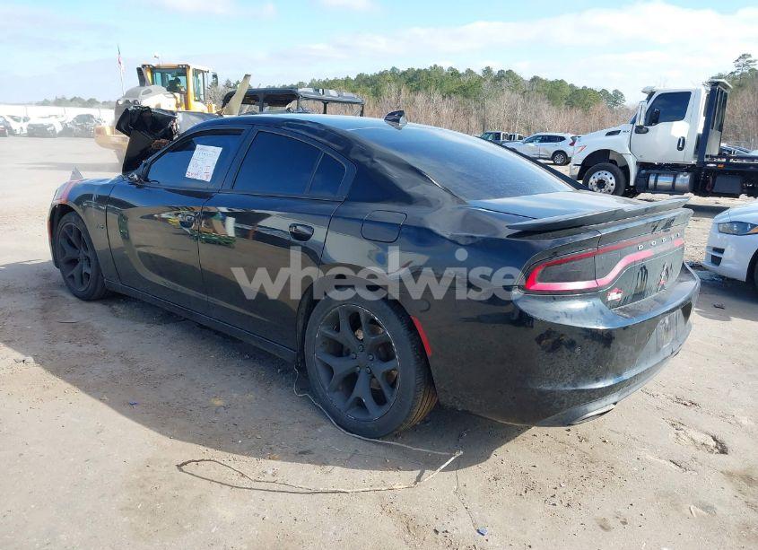 Photo 3 of 2015 Dodge Charger R/T (VIN 2C3CDXCT4FH729014)