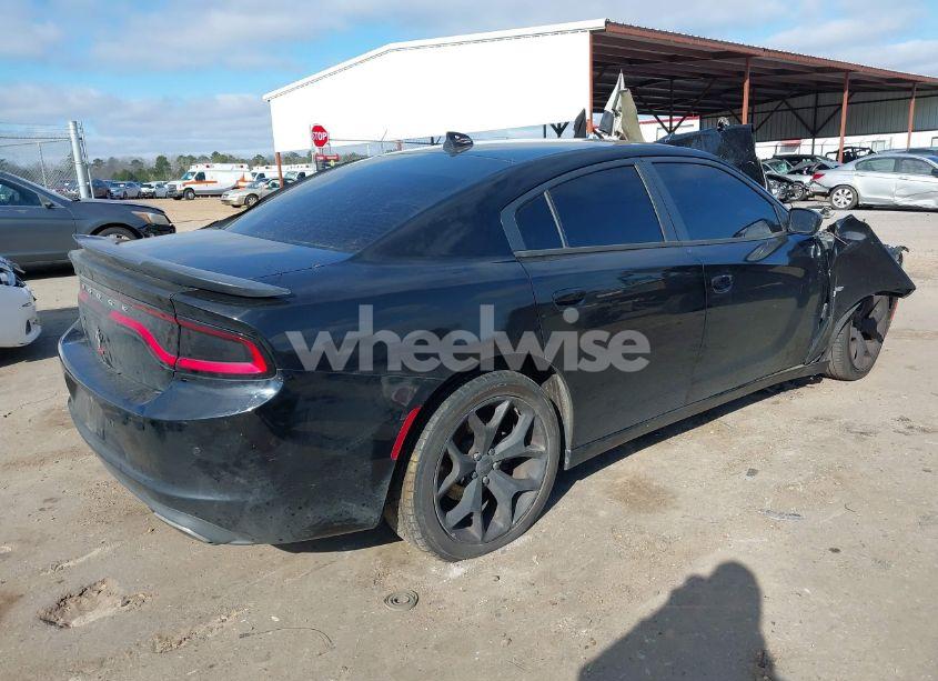 Photo 4 of 2015 Dodge Charger R/T (VIN 2C3CDXCT4FH729014)