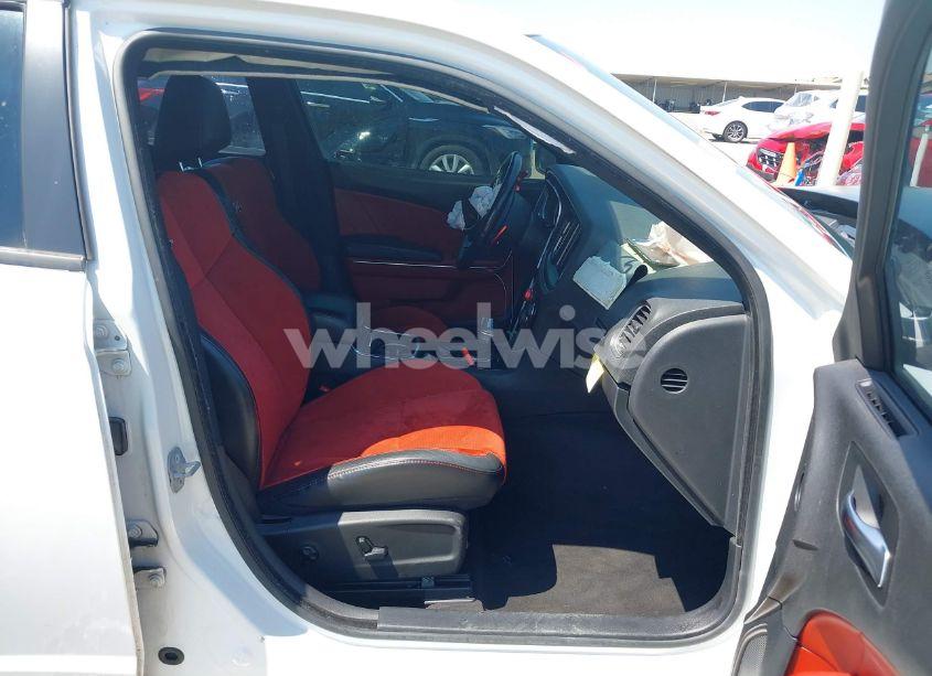 Photo 5 of 2016 Dodge Charger ROAD/TRACK (VIN 2C3CDXCT4GH160022)