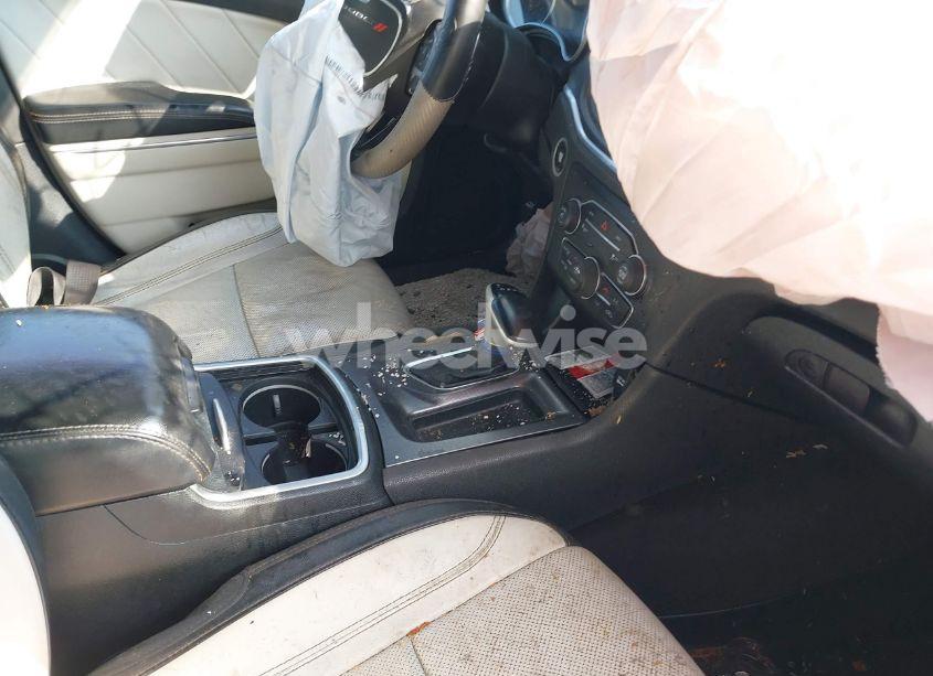 Photo 5 of 2015 Dodge Charger R/T (VIN 2C3CDXCT5FH820017)