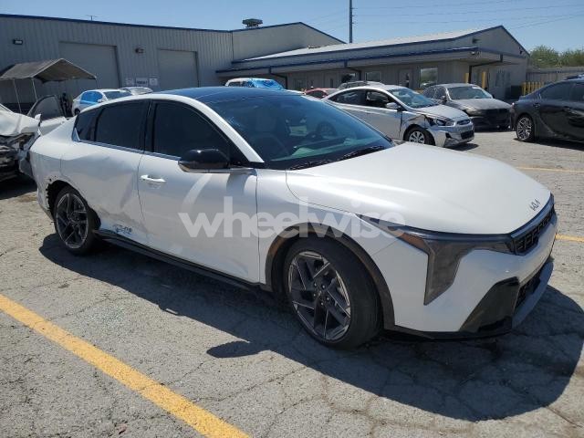 Photo 12 of 2025 KIA K4 GT LINE (VIN 2C3CDXCT5FH928413)