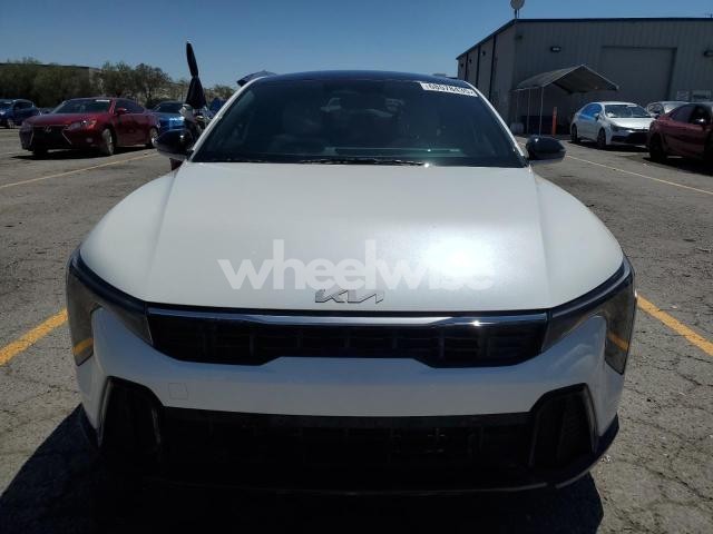 Photo 4 of 2025 KIA K4 GT LINE (VIN 2C3CDXCT5FH928413)