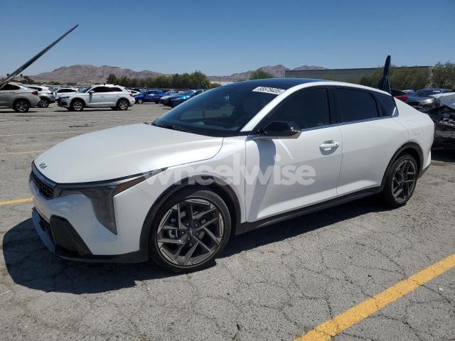 Photo 7 of 2025 KIA K4 GT LINE (VIN 2C3CDXCT5FH928413)