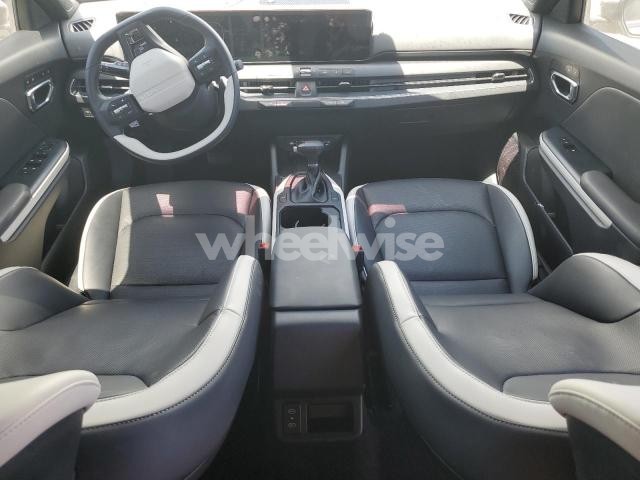 Photo 8 of 2025 KIA K4 GT LINE (VIN 2C3CDXCT5FH928413)