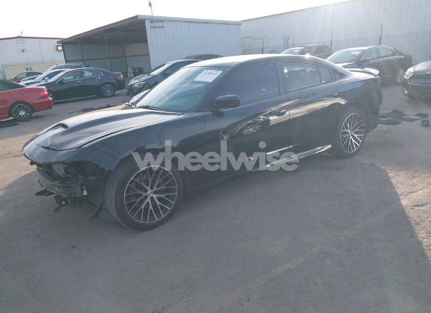 Photo 2 of 2019 Dodge Charger R/T RWD (VIN 2C3CDXCT5KH757138)