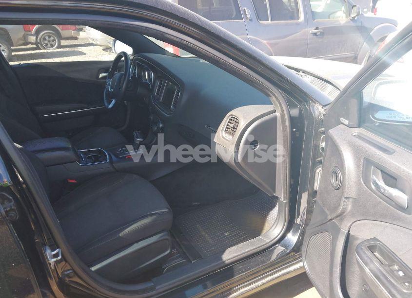 Photo 5 of 2016 Dodge Charger R/T (VIN 2C3CDXCT6GH173998)