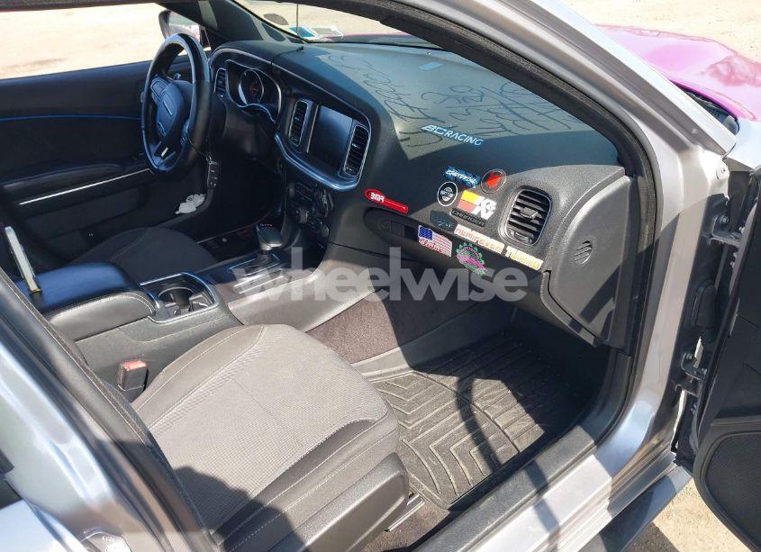 Photo 5 of 2016 Dodge Charger R/T (VIN 2C3CDXCT6GH291811)