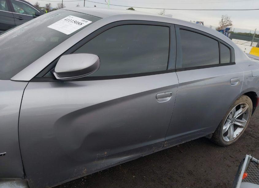 Photo 15 of 2016 Dodge Charger R/T (VIN 2C3CDXCT7GH158832)