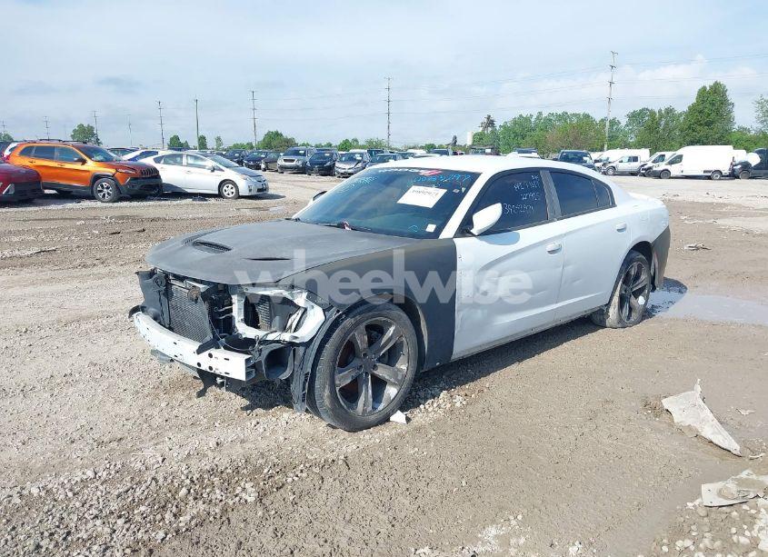 Photo 2 of 2018 Dodge Charger R/T RWD (VIN 2C3CDXCT7JH225405)
