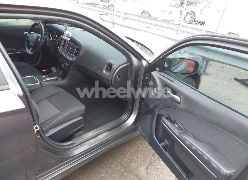 Photo 5 of 2019 Dodge Charger R/T RWD (VIN 2C3CDXCT7KH575439)