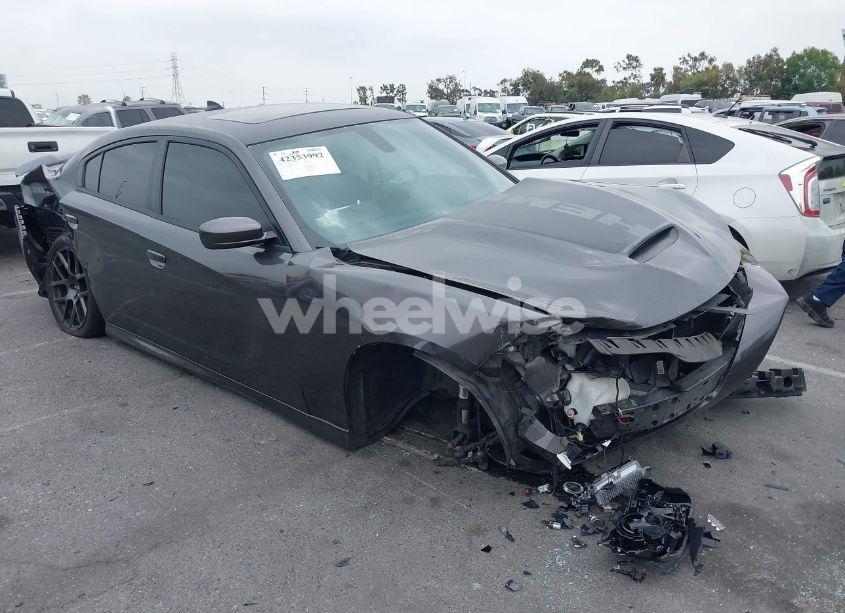2019 Dodge Charger R/T RWD (VIN 2C3CDXCT7KH591513) main photo