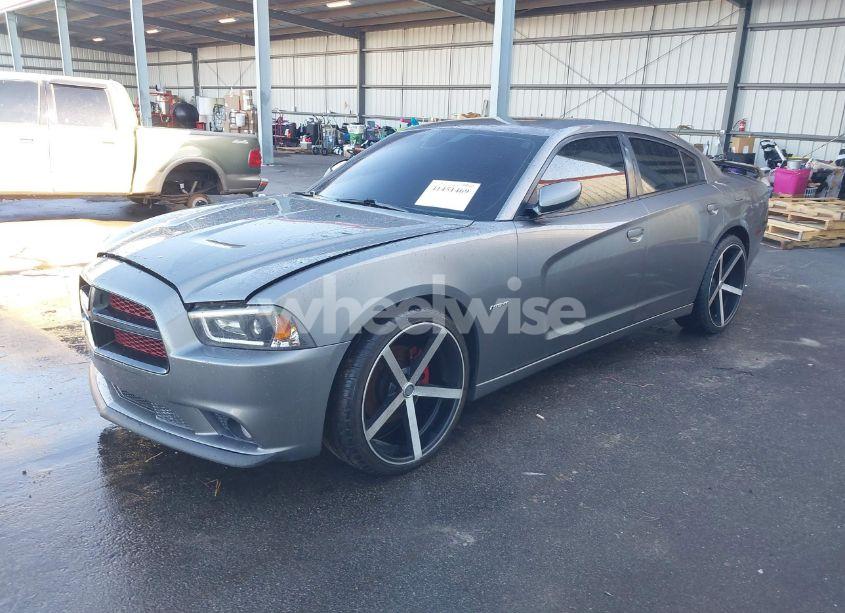 Photo 2 of 2012 Dodge Charger R/T (VIN 2C3CDXCT8CH205019)