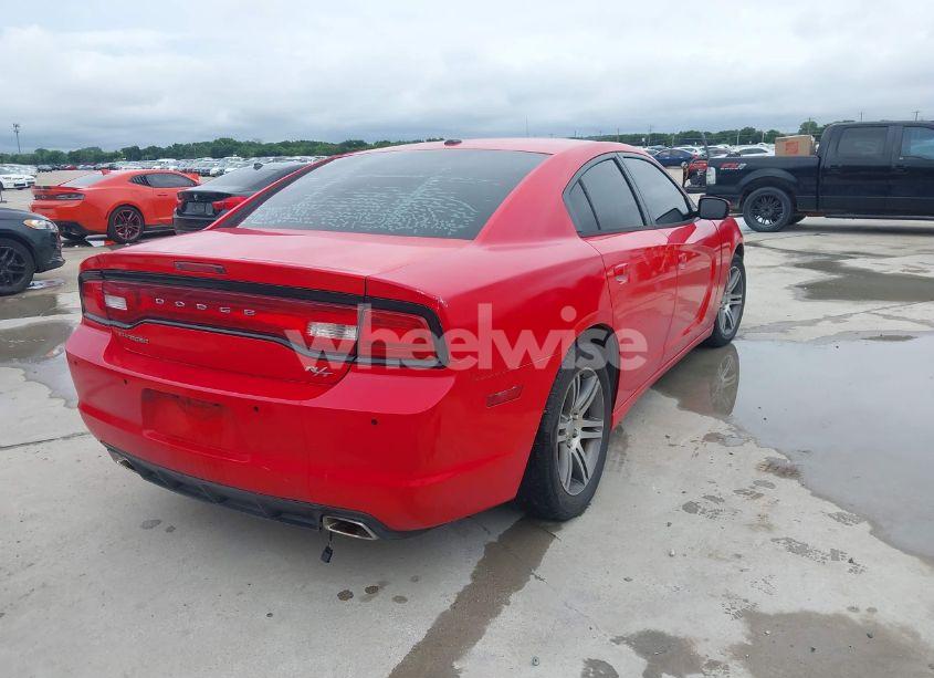 Photo 4 of 2014 Dodge Charger R/T (VIN 2C3CDXCT8EH370054)