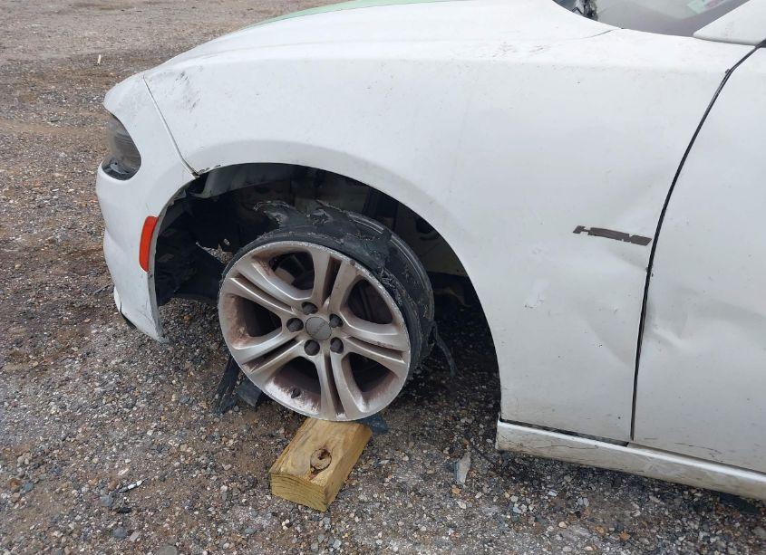 Photo 12 of 2015 Dodge Charger R/T (VIN 2C3CDXCT8FH917146)