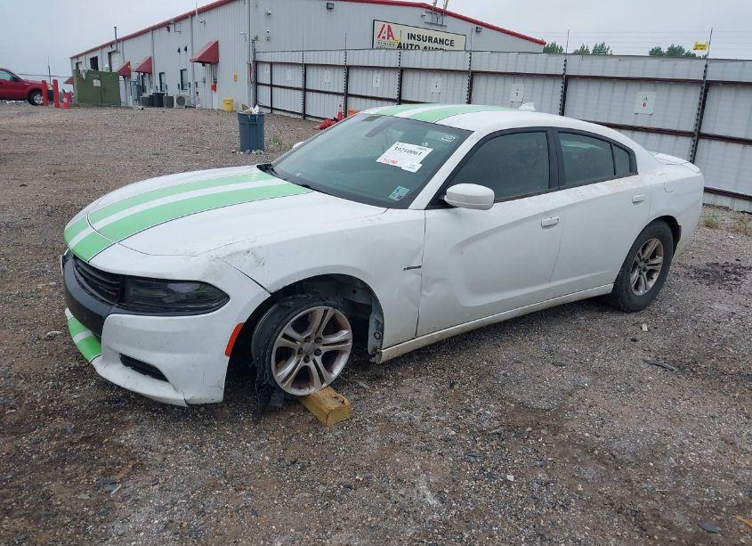 Photo 2 of 2015 Dodge Charger R/T (VIN 2C3CDXCT8FH917146)