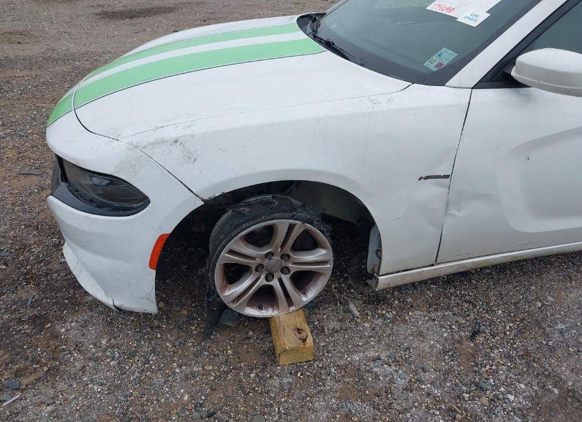 Photo 6 of 2015 Dodge Charger R/T (VIN 2C3CDXCT8FH917146)