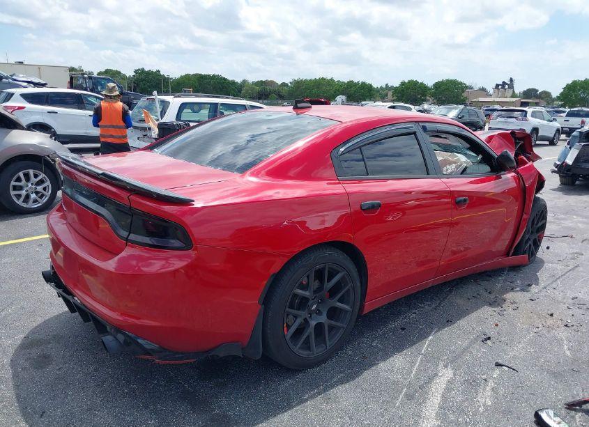 Photo 4 of 2016 Dodge Charger ROAD/TRACK (VIN 2C3CDXCT8GH154790)