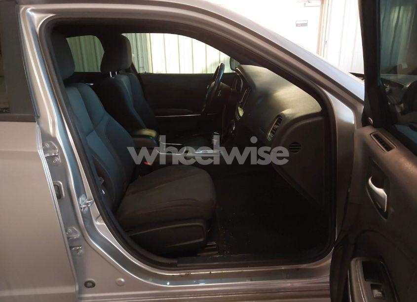 Photo 5 of 2016 Dodge Charger R/T (VIN 2C3CDXCT8GH226636)