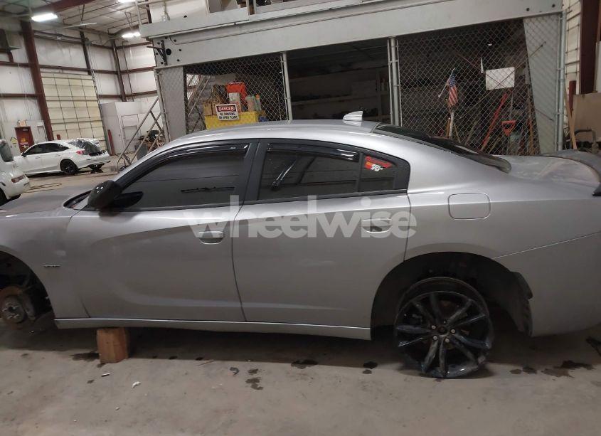 Photo 14 of 2018 Dodge Charger R/T RWD (VIN 2C3CDXCT8JH263502)