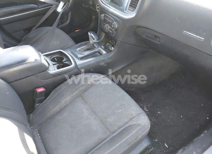 Photo 5 of 2016 Dodge Charger R/T (VIN 2C3CDXCT9GH158802)