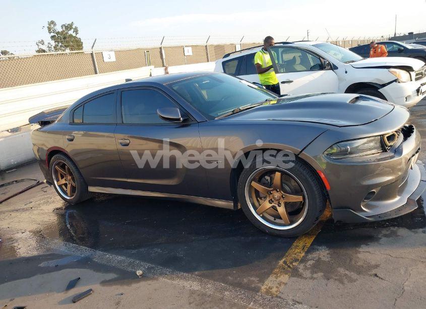 Photo 13 of 2019 Dodge Charger R/T (VIN 2C3CDXCT9KH630280)