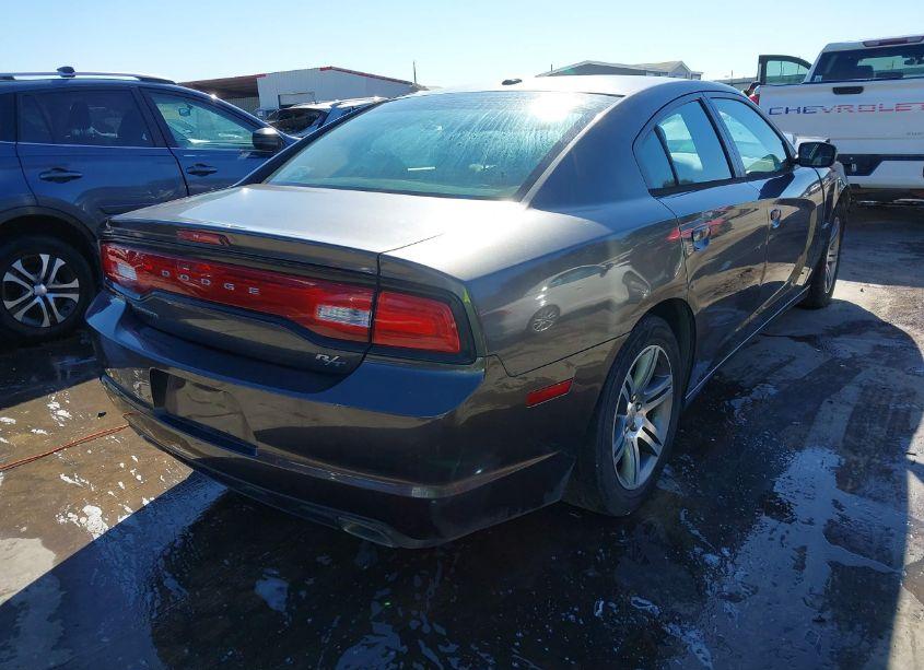 Photo 4 of 2014 Dodge Charger R/T (VIN 2C3CDXCTXEH124008)