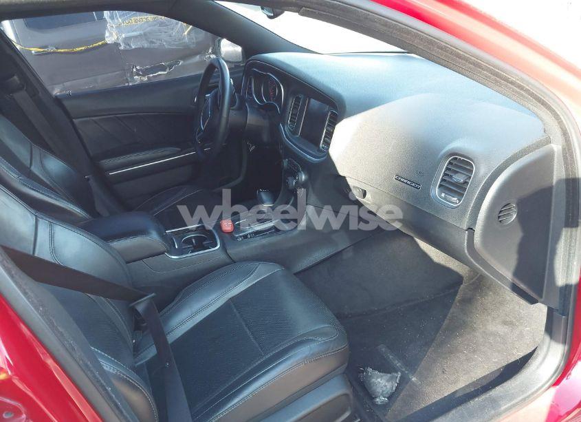 Photo 5 of 2015 Dodge Charger R/T (VIN 2C3CDXCTXFH862649)