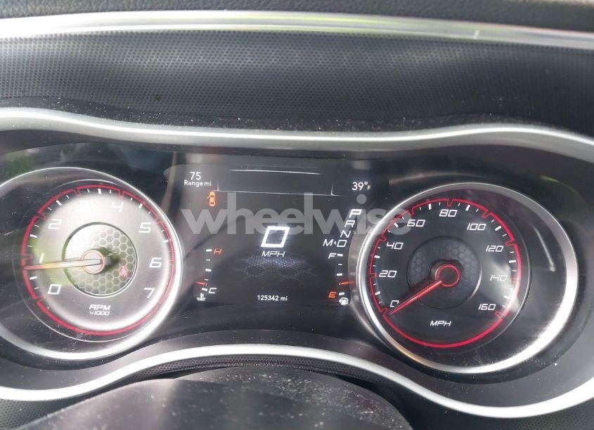 Photo 7 of 2017 Dodge Charger R/T RWD (VIN 2C3CDXCTXHH537292)