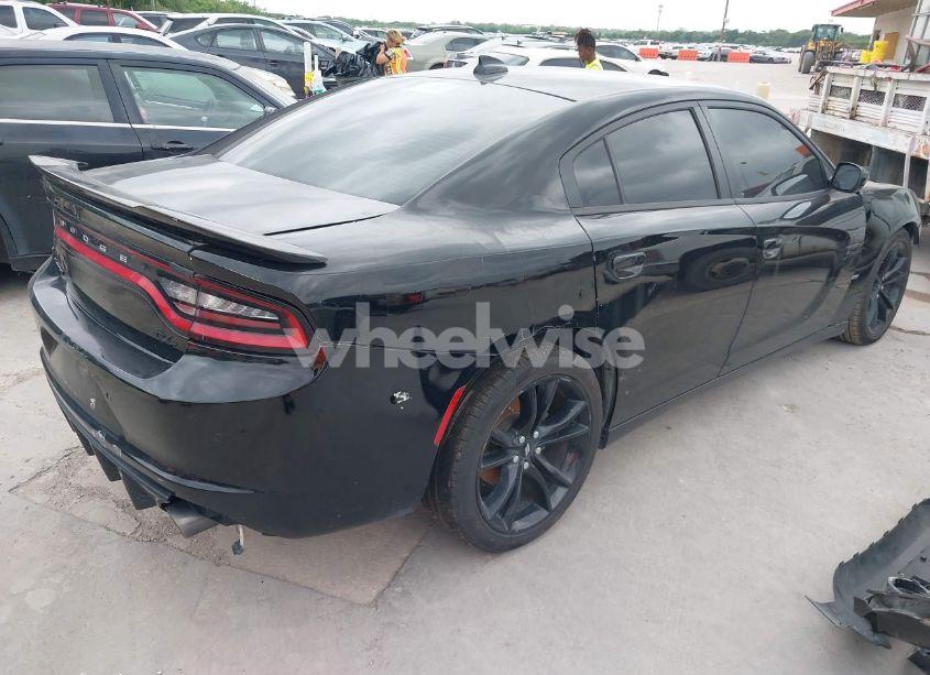Photo 4 of 2017 Dodge Charger R/T RWD (VIN 2C3CDXCTXHH643189)