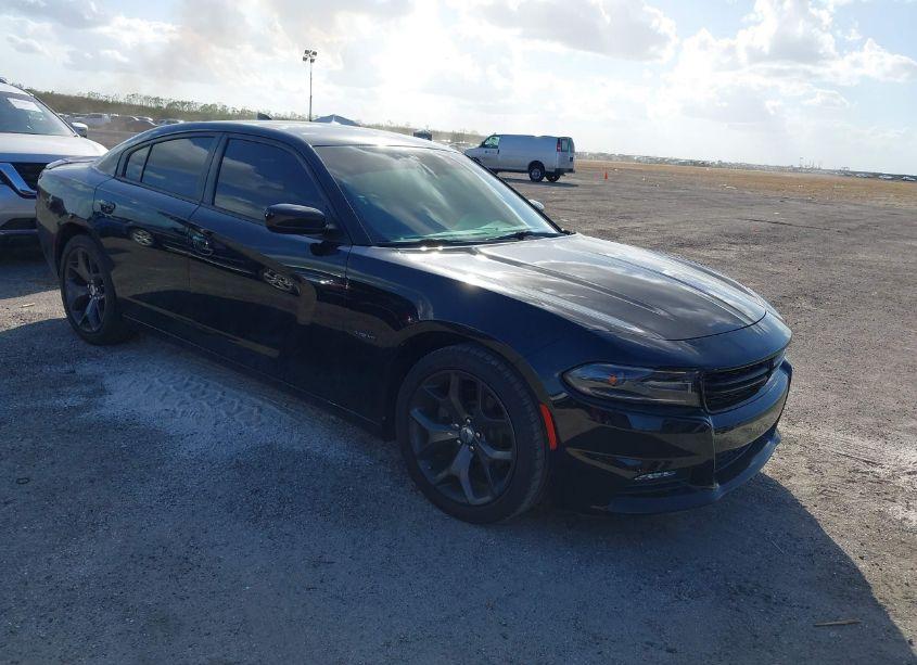 2018 Dodge Charger R/T RWD (VIN 2C3CDXCTXJH113519) main photo