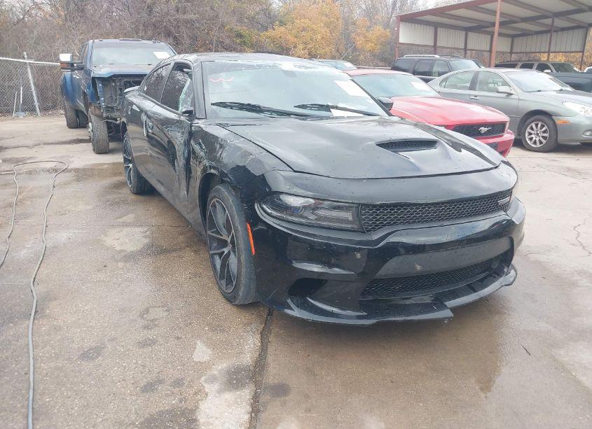 2019 Dodge Charger R/T RWD (VIN 2C3CDXCTXKH527014) main photo