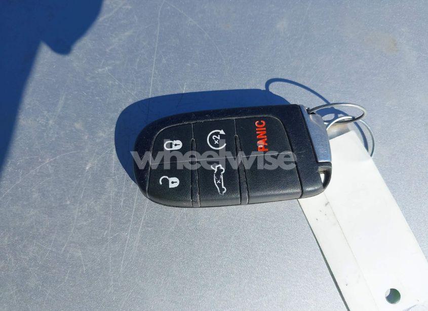 Photo 11 of 2020 Dodge Charger R/T RWD (VIN 2C3CDXCTXLH208603)