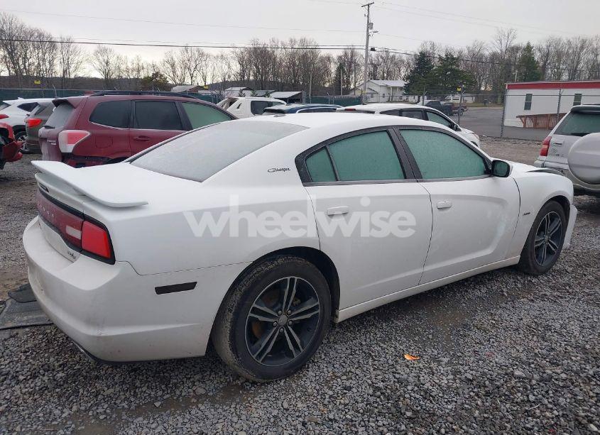 Photo 4 of 2014 Dodge Charger R/T (VIN 2C3CDXDT0EH320067)