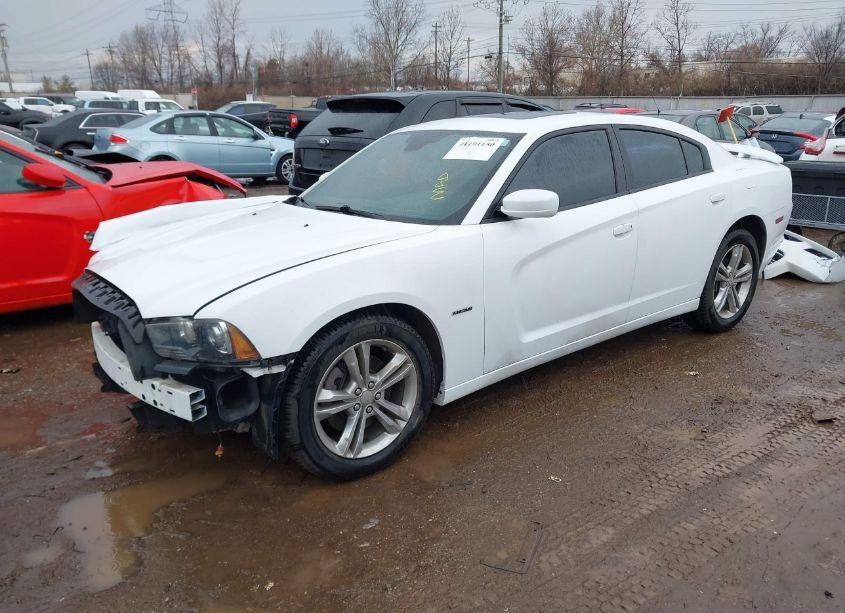 Photo 2 of 2013 Dodge Charger R/T MAX (VIN 2C3CDXDT3DH671344)