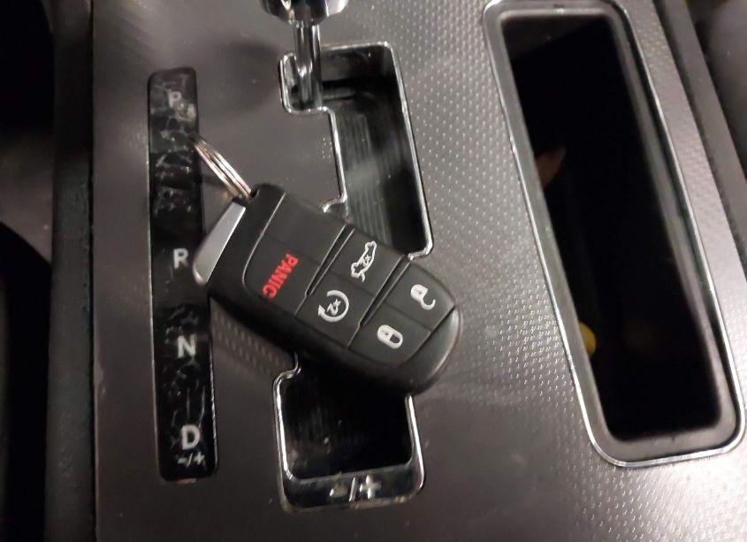 Photo 11 of 2013 Dodge Charger R/T (VIN 2C3CDXDT7DH681584)