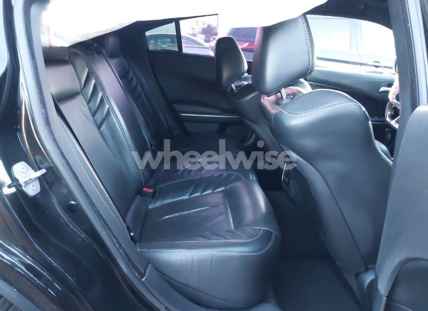 Photo 8 of 2015 Dodge Charger SRT 392 (VIN 2C3CDXEJ0FH895901)