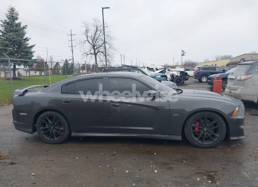 Photo 13 of 2014 Dodge Charger SRT8 (VIN 2C3CDXEJ2EH159119)