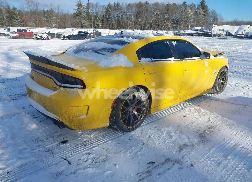 Photo 4 of 2017 Dodge Charger SRT 392 RWD (VIN 2C3CDXEJ3HH510575)