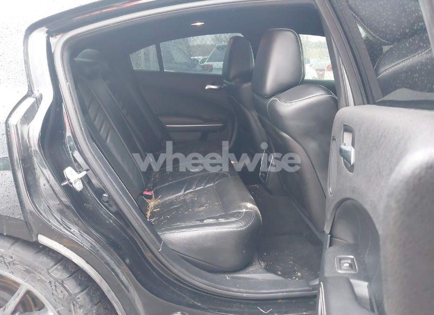 Photo 8 of 2016 Dodge Charger SRT 392 (VIN 2C3CDXEJ5GH165273)