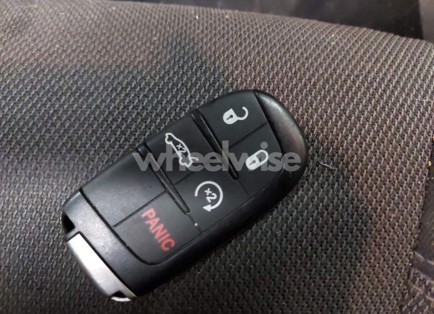 Photo 11 of 2015 Dodge Charger SE (VIN 2C3CDXFG4FH738956)