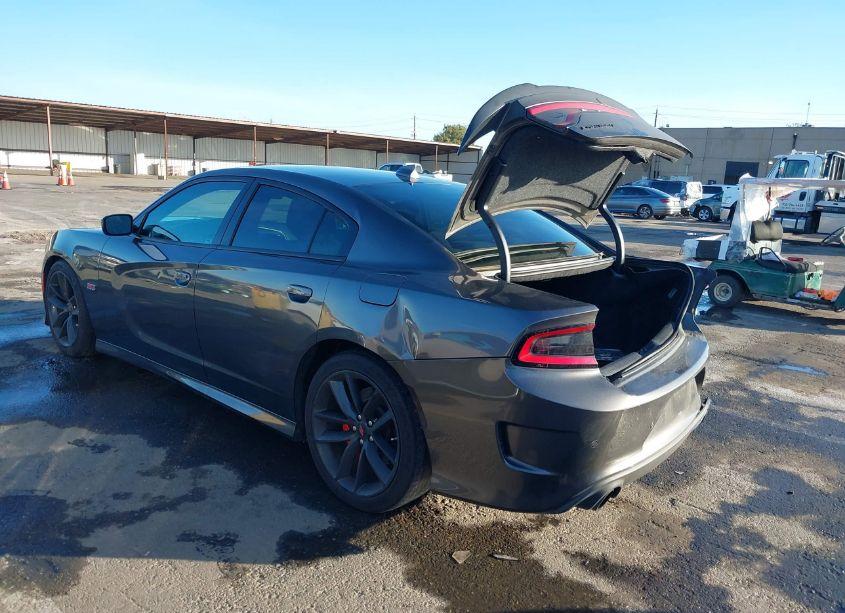 Photo 3 of 2019 Dodge Charger SCAT PACK RWD (VIN 2C3CDXGJ0KH661880)