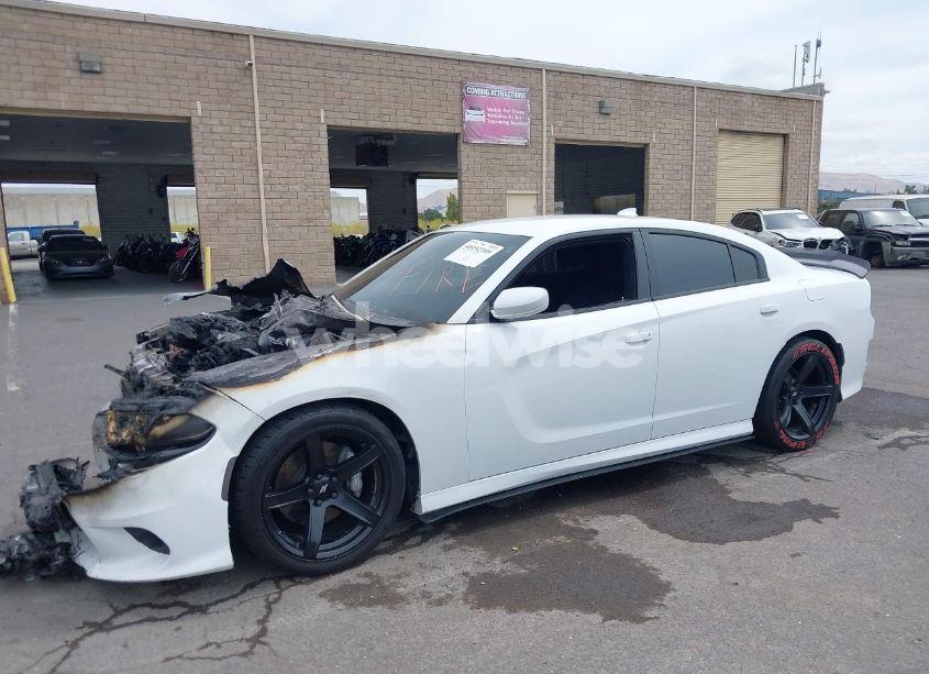 Photo 2 of 2019 Dodge Charger SCAT PACK RWD (VIN 2C3CDXGJ1KH668014)