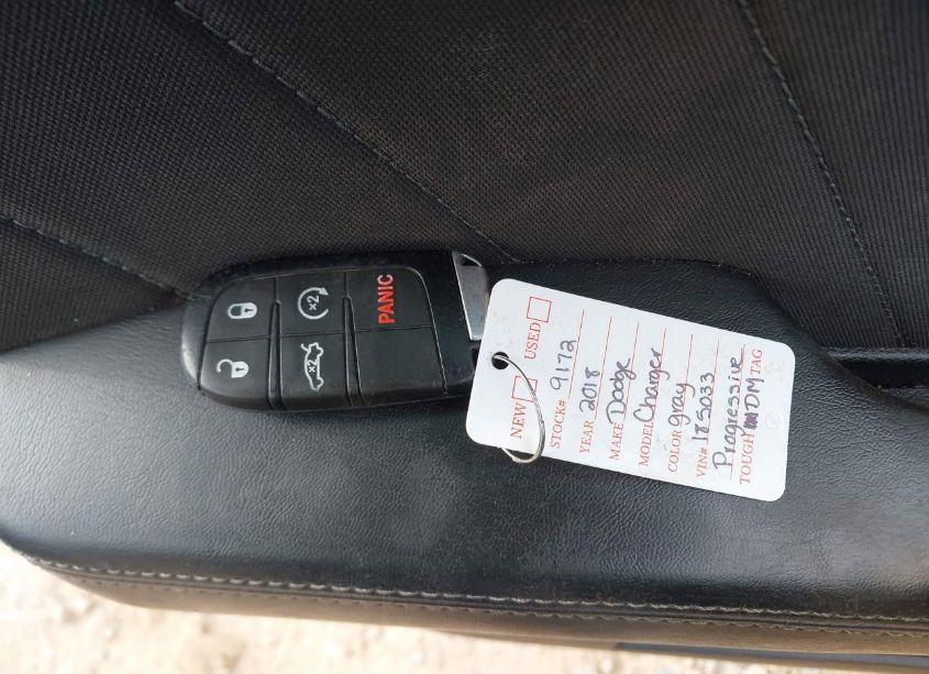 Photo 11 of 2018 Dodge Charger R/T SCAT PACK RWD (VIN 2C3CDXGJ2JH185033)