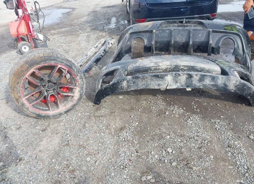 Photo 11 of 2018 Dodge Charger DAYTONA 392 RWD (VIN 2C3CDXGJ2JH236935)