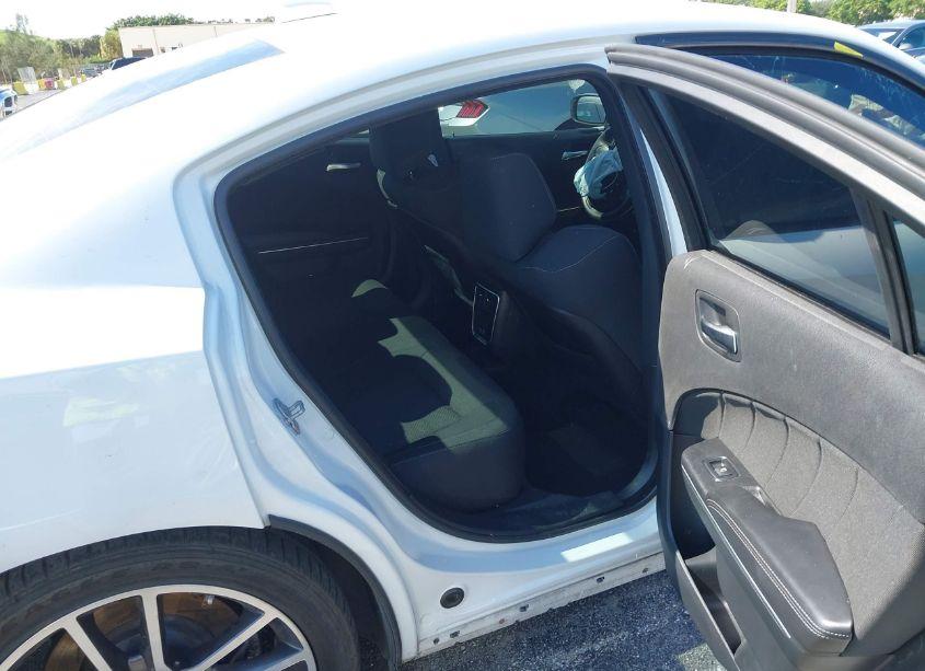 Photo 8 of 2018 Dodge Charger R/T SCAT PACK RWD (VIN 2C3CDXGJ2JH329082)