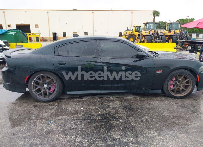 Photo 12 of 2019 Dodge Charger SCAT PACK RWD (VIN 2C3CDXGJ2KH530692)