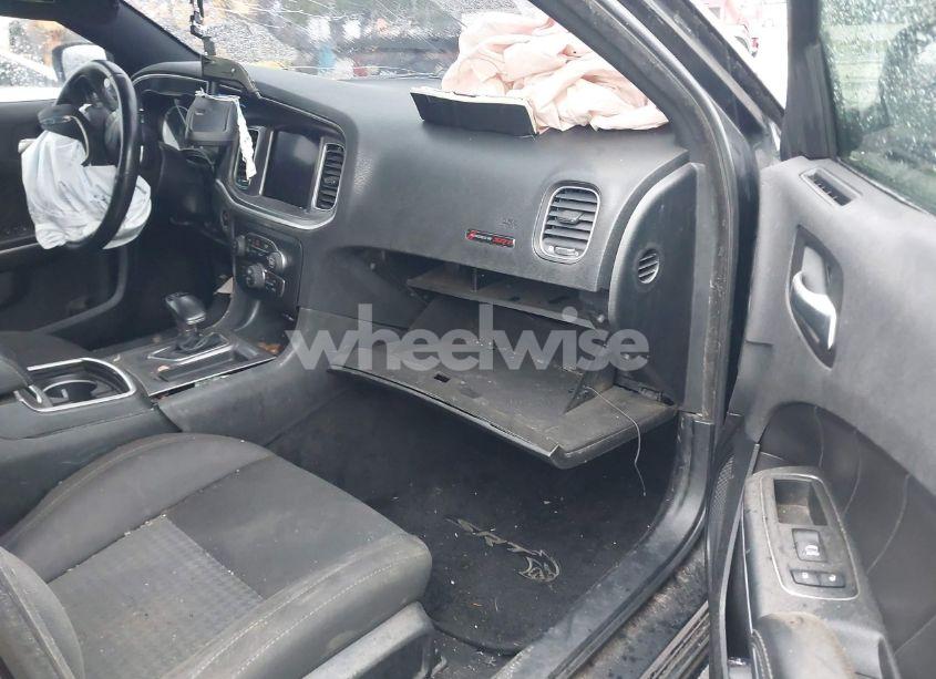 Photo 5 of 2019 Dodge Charger SCAT PACK RWD (VIN 2C3CDXGJ2KH530692)