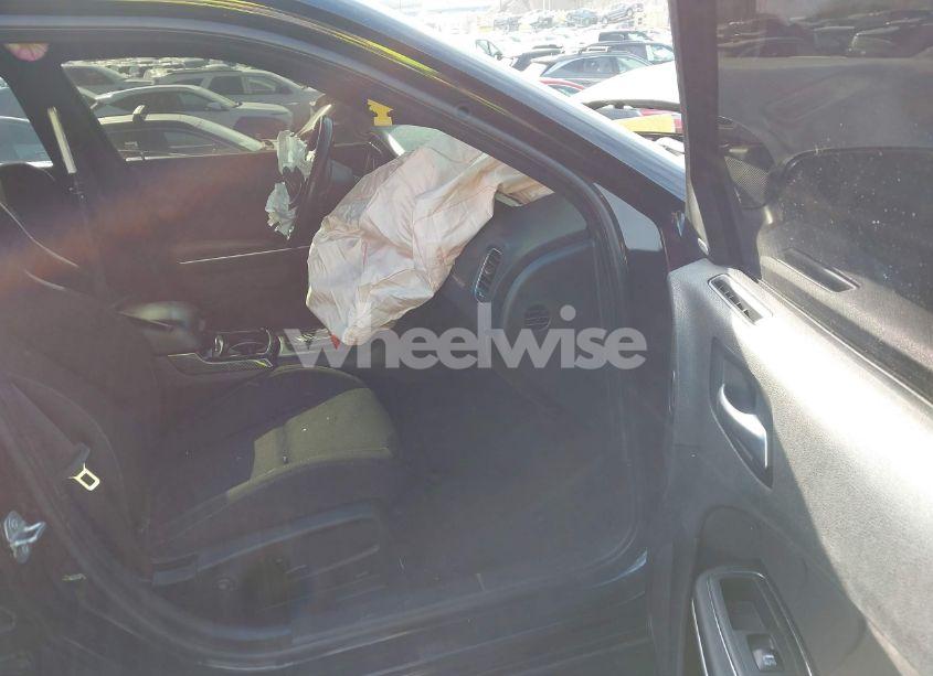 Photo 5 of 2018 Dodge Charger R/T SCAT PACK RWD (VIN 2C3CDXGJ3JH335411)