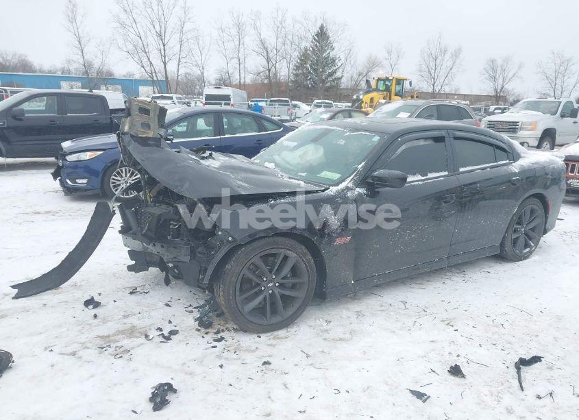 Photo 2 of 2019 Dodge Charger SCAT PACK RWD (VIN 2C3CDXGJ4KH506863)